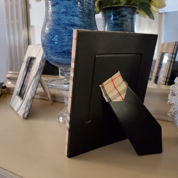 Frame Burberry Pattern - Picture 5 of 5